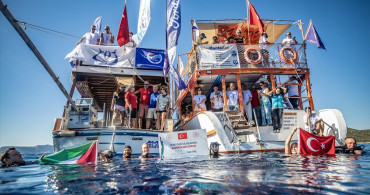 Şahika Ercümen'den Yeni Bir Dünya Rekoru: Gazze İçin Nefes Aldı