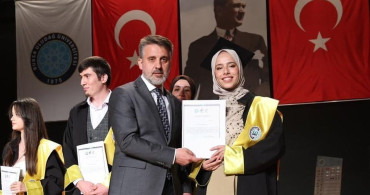 Şahin Biba, genç mimarlara kariyer tavsiyeleri verdi
