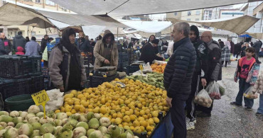 Şahinbey Belediye Başkanı Mehmet Tahmazoğlu Güneykent Semt Pazarını Ziyaret Etti