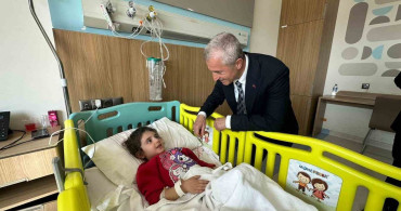 Şahinbey Belediye Başkanı Tahmazoğlu, Hastaları ve Esnafı Ziyaret Etti