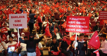 Şahinbey'de milli takım heyecanı dualarla başladı