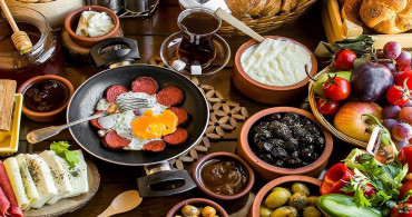 Sahur nedir, neden yapılır? Sahurda tok tutan yiyecekler nelerdir? Sağlıklı bir oruç için sahurda tüketilmesi gerekenler
