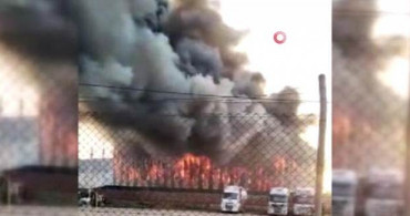 Sakarya’da Geri Dönüşüm Tesisinde Yangın