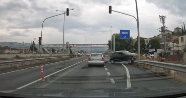 Sakarya'da kontrolsüz çıkan otomobil tıra çarptı