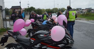 Sakarya'da Motosiklet Tutkunları, Meme Kanseri Farkındalığı İçin Tur Düzenledi