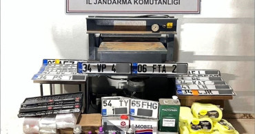 Sakarya'da Sahte Plaka Atölyesine Baskın: 3 Gözaltı