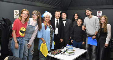 Sakarya'da Tiyatro ile Sahipsiz Hayvanlara Destek