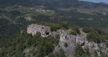 Sakarya'daki Paşalar Kalesi'nin Definecilerle Mücadelesi