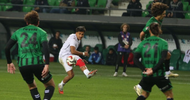 Sakaryaspor, Atakaş Hatayspor'u 3-0 Geçti