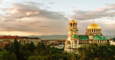 Salgın Bulgaristan'ı Vurdu! Okullar Tatil Edildi