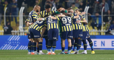 Samet Akaydın’dan Trezeguet’e olay hareket: Sosyal medyada büyük tepki tepki topladı