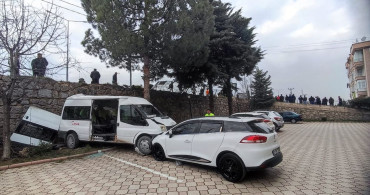 Samsun'da Altı Araçlı Trafik Kazası: 19 Yaralı