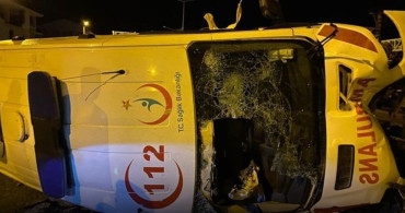 Samsun’da Ambulans ile Fındık Yüklü Kamyon Çarpıştı: 1 Sağlık Çalışanı Hayatını Kaybetti, 3 Yaralı