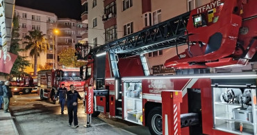 Samsun'da Çatı Katında Yangın: İtfaiye Müdahale Etti