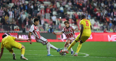 Samsunspor, Göztepe'yi 3-0 Yenerek Sezonu Tamamladı