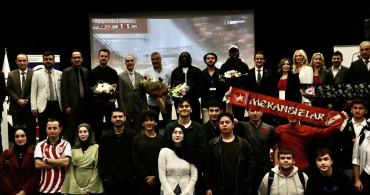 Samsunspor'un Yabancı Futbolcuları Türk Mutfağını Övüyor