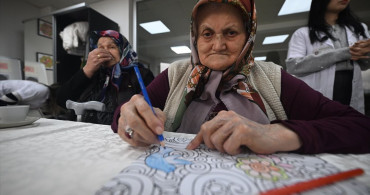 Sanat Hayatlarına Renk Katıyor