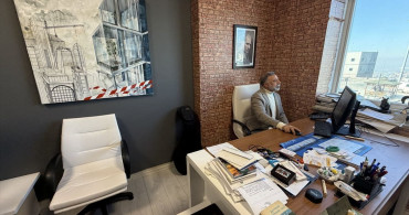 Sanatın Şifalı Eli: Göz Doktoru Prof. Dr. Murat Kaya