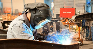 Sanayi üretiminde güçlü performans: Türkiye'de Aralık ayında %2,4 artış