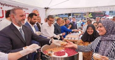 Sancaktepe’de aşure dağıtımıyla muharrem ayı bereketi yaşatıldı