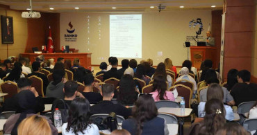 SANKO Üniversitesi'nde Hemşirelikte Değerler Sempozyumu Düzenlendi