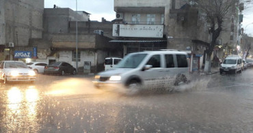 Şanlıurfa'da Dolu Hayatı Olumsuz Etkiledi