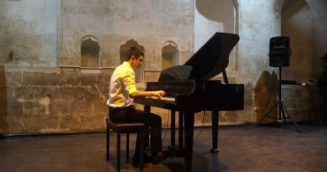 Şanlıurfa'da Genç Piyanistler Sahne Aldı