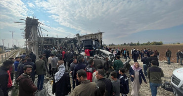 Şanlıurfa'da İnşaat Çöktü: İki İşçi Kurtarılmayı Bekliyor