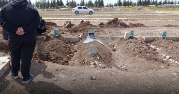 Şanlıurfa’da okula silahlı saldırı sonrası intihar eden kişi gece gizlice defnedildi