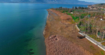 Sapanca Gölü'nde Kaçak Yapı Yıkım Çalışmaları Başladı