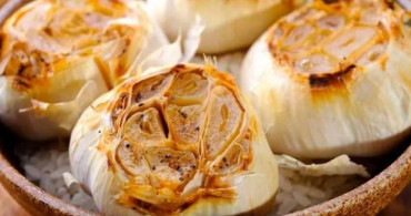 Sarımsağı Közleyerek Tüketmenin Şaşırtıcı Faydaları