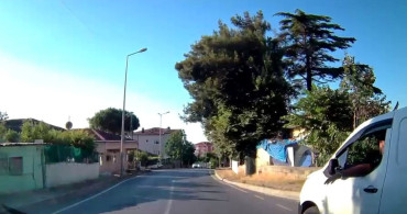 Sarıyer'de yol ortasında gerginlik: 'Neden hızlı gittin?' tartışması kamerada