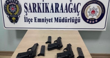 Şarkikaraağaç'ta Ruhsatsız Silah Operasyonu Düzenlendi