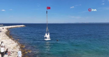 Saros’ta Akıncılar, Fatih Sultan Mehmet ve Kemer heykelleri suya batırıldı