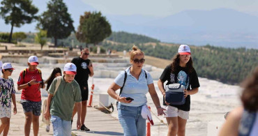 Satranç ustaları Pamukkale ve Hierapolis’i keşfetti