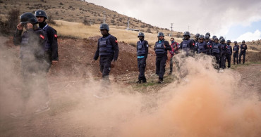 Savaş Muhabirliği Eğitiminde Patlayıcılar ve Tehlikeli Alanlar Dersi