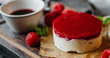 Şeftalili Panna Cotta Nasıl Yapılır? Şeftalili Panna Cotta Tarifi