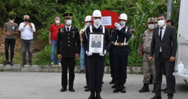 Şehit Uzman Çavuş Ak Memleketi Ordu'da Son Yolculuğuna Uğurlandı