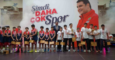 Şehitkamil’de 2. küme sportif müsabakaları coşkusu ödül töreniyle taçlandı