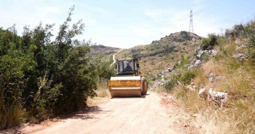 Şehitkamil’de arazi yolları açma çalışmaları sürüyor