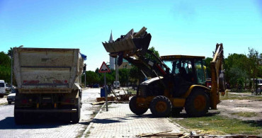 Şehzadeler Belediyesi'nden Selimşahlar'da kaçak yapılara müdahale