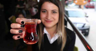 Şekerli Çay İçenleri Bekleyen Tehlike!