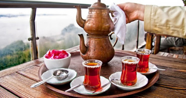 Şekersiz Çay Bakın Neye İyi Geliyor