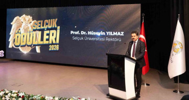 Selçuk Üniversitesinde Başarılar Onurlandırıldı