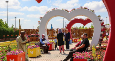 Selçuklu çiçek bahçesi kapılarını ziyaretçilerine açtı