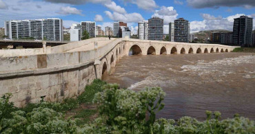Selçuklu Mirası: 8 Asırlık Eğri Köprü'nün Dirayeti