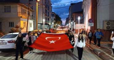 Selendi'de Ciritli Coşku: Gençlik Yürüyüşü ve Fener Alayı
