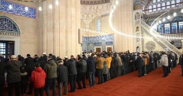 Selimiye Camisi Tam Kapasite İbadete Açıldı