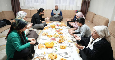 Şemdinli'de Ramazanın İlk İftarı Coşkuyla Yapıldı
