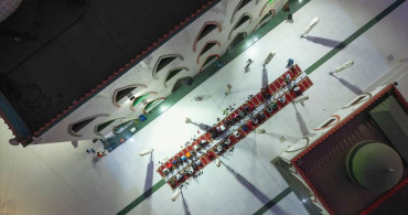 Senegal'de İlahiyat Camisi'nde Geleneksel Toplu İftar